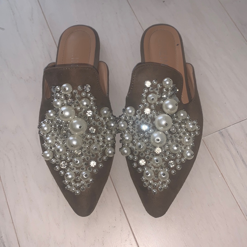 Pearl And Jeweled Slides